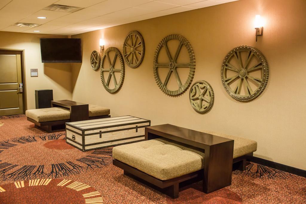 Teddy'S Residential Suites Watford City Dış mekan fotoğraf