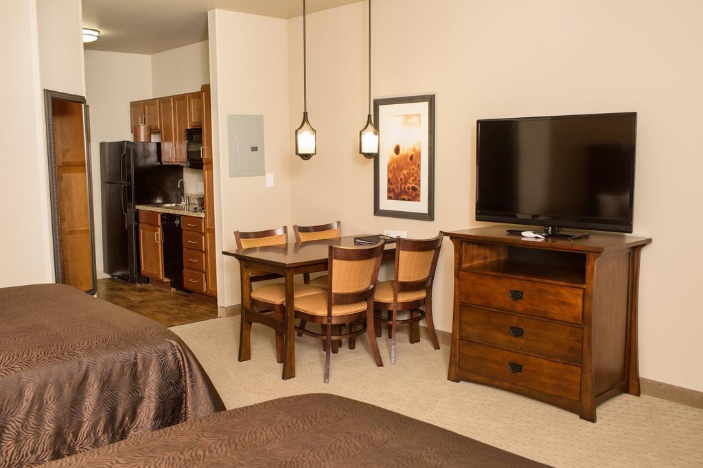 Teddy'S Residential Suites Watford City Dış mekan fotoğraf