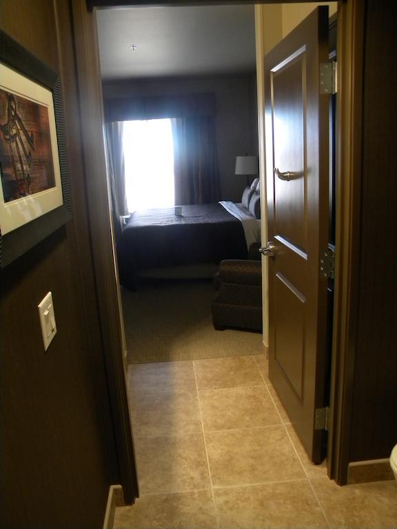 Teddy'S Residential Suites Watford City Dış mekan fotoğraf