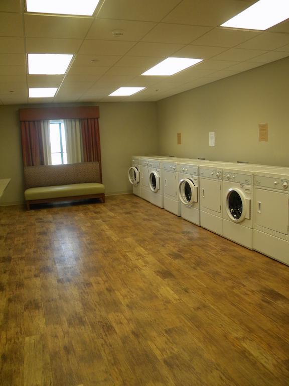 Teddy'S Residential Suites Watford City Dış mekan fotoğraf