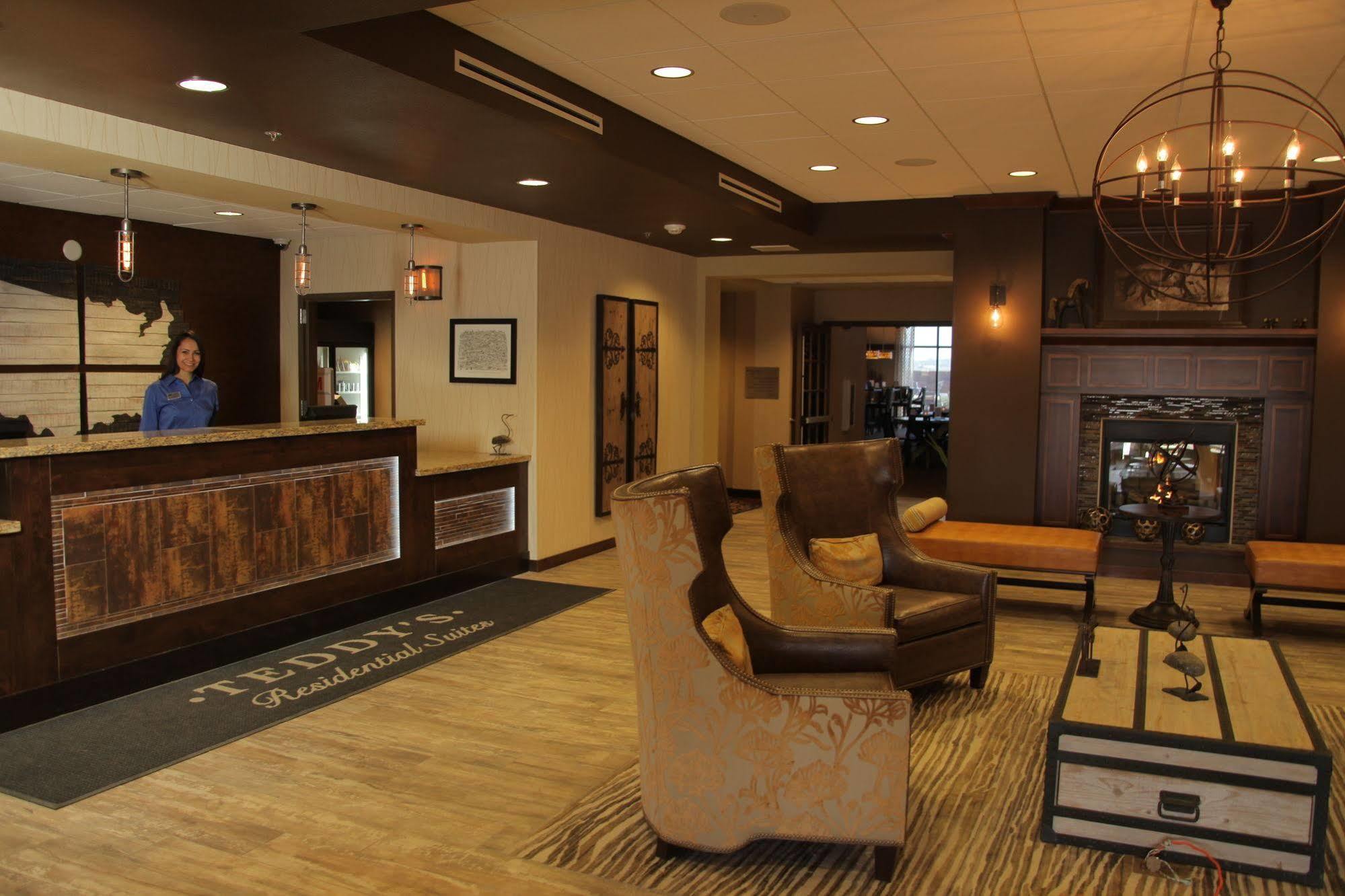 Teddy'S Residential Suites Watford City Dış mekan fotoğraf