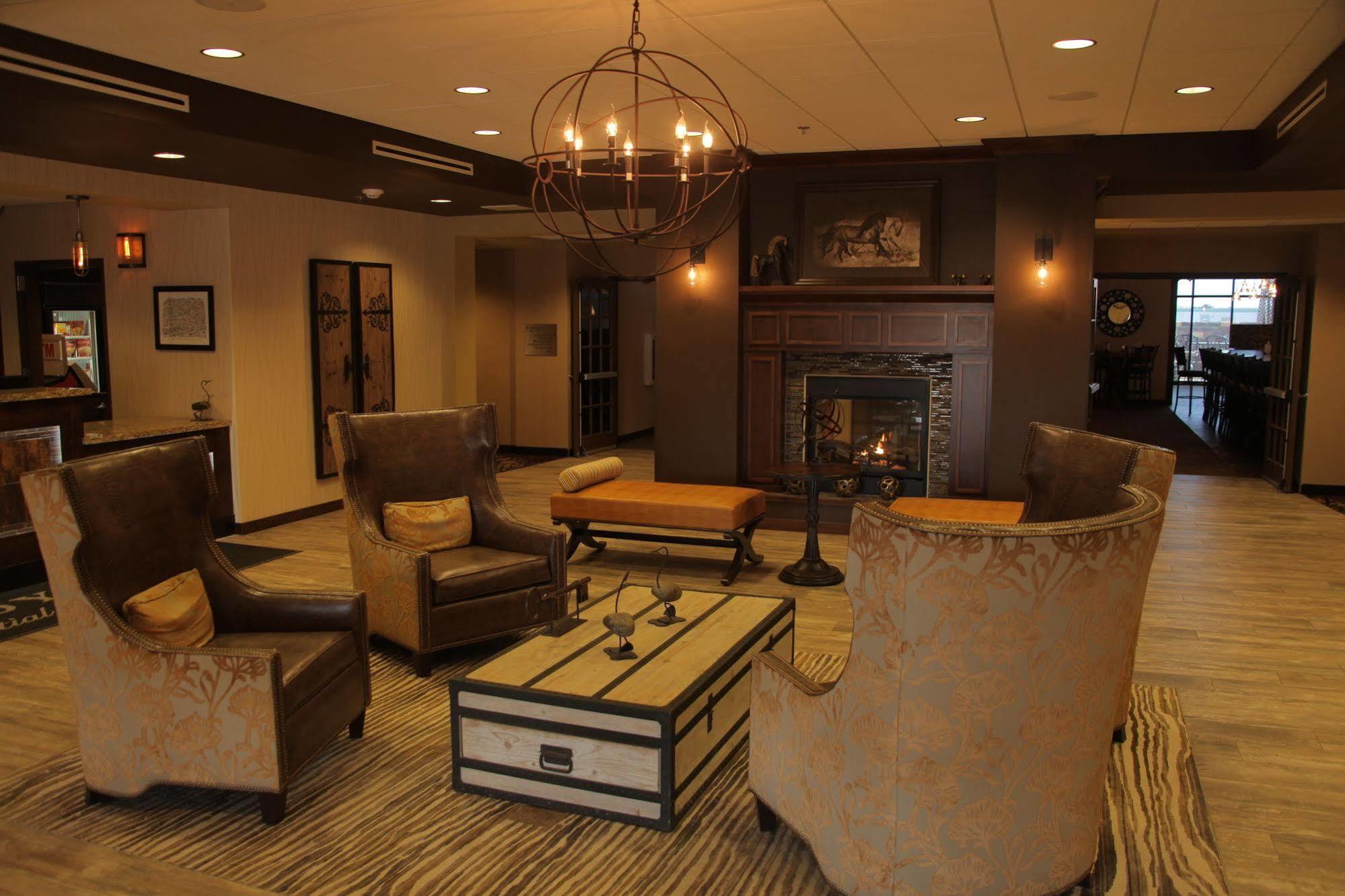 Teddy'S Residential Suites Watford City Dış mekan fotoğraf